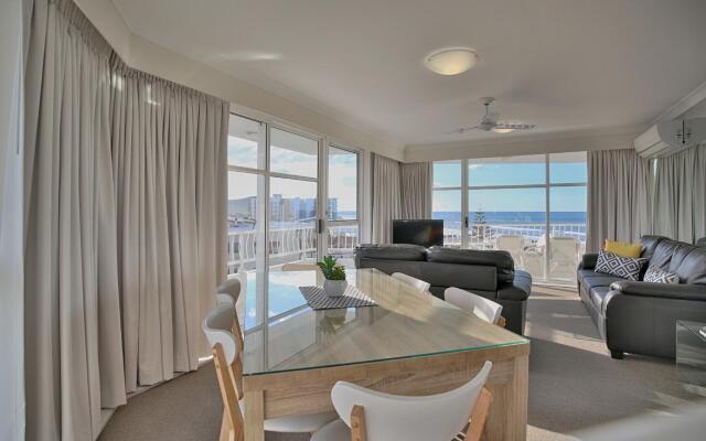 19th Avenue On The Beach