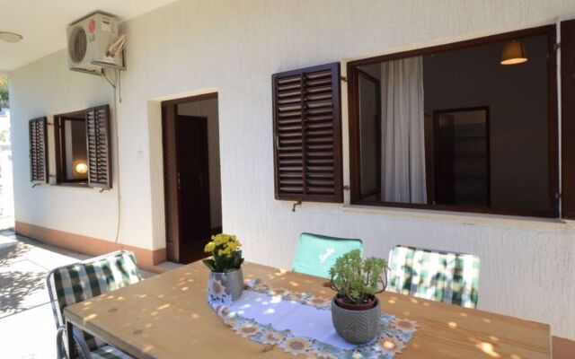 Apartment Rose Gemmano 21951