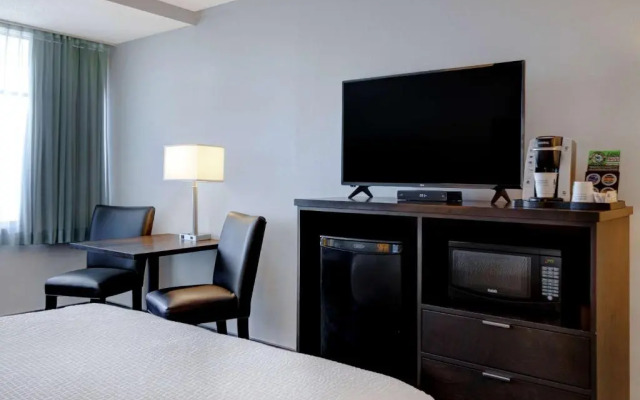 Victoria Airport/Sidney Travelodge