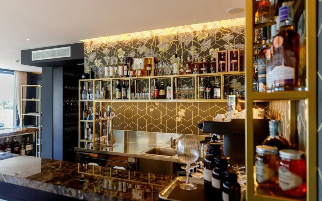 Hotel DeVille
