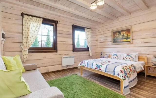 Comfortable Apartment, 2 Bedrooms, Terrace