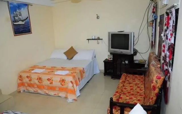 Manimalar Lodge