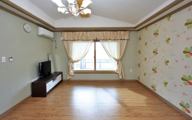 Seosan Noeulgwa Bada Pension