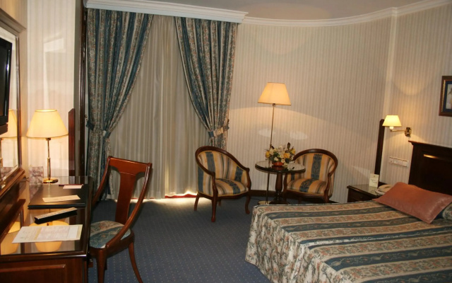 Hotel Infanta Cristina