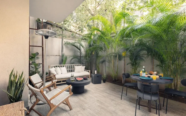Cozy Apartment with Private Balcony