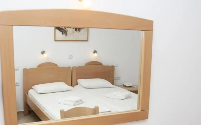 Aiolos Hotel