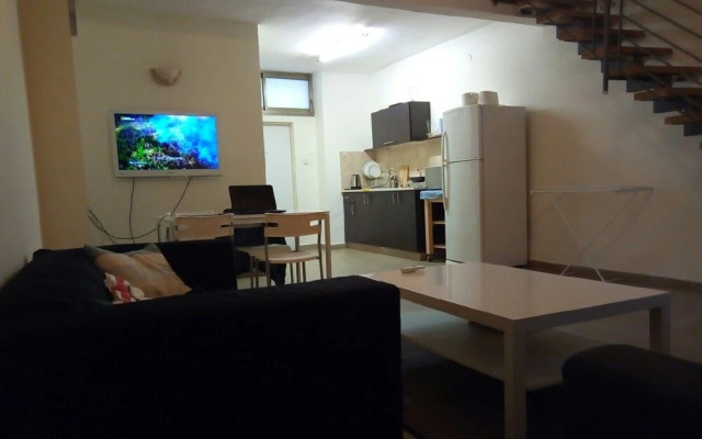 Bat Ami Suite