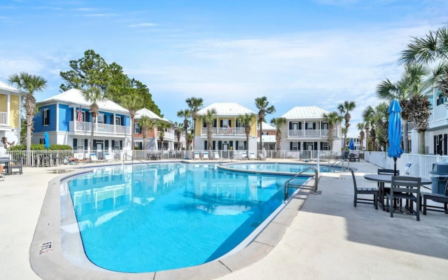 Crystal Village II, Unit 10B