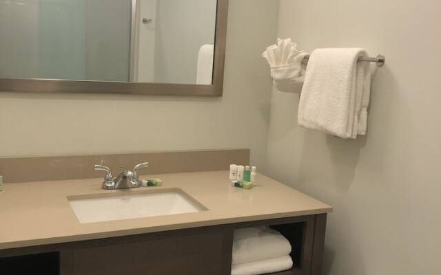 Kodiak Compass Suites