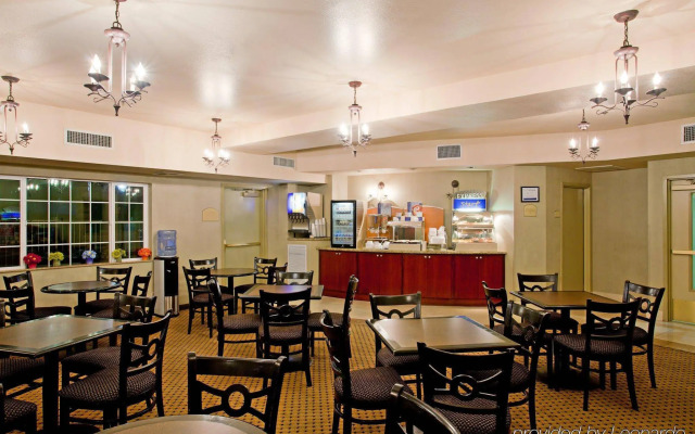 Holiday Inn Express Garden Grove