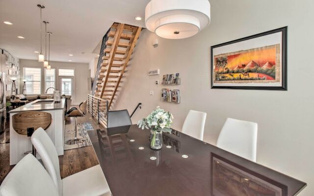 Rooftop Deck & City Views: Denver Abode!