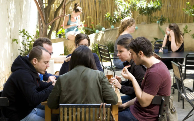 Little Tel-Aviv Hostel