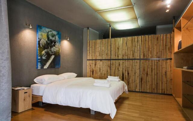 Artists’ favorite Spacious Loft near Acropolis!!