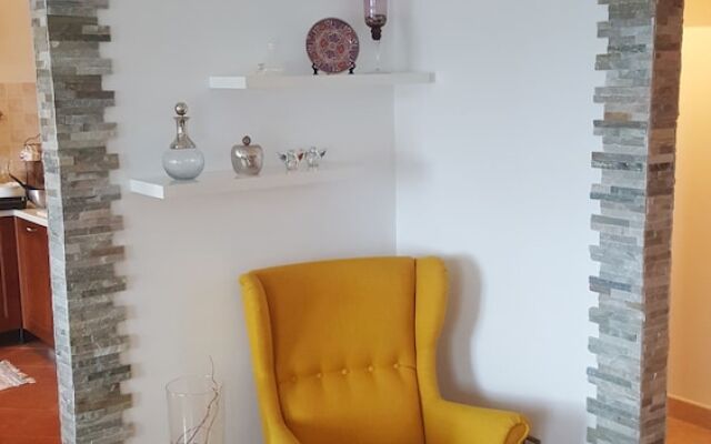 Pata Apartment