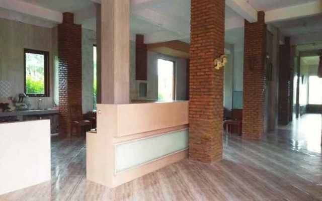 Villa Batu Hijau – Guest Rooms – Megamendung