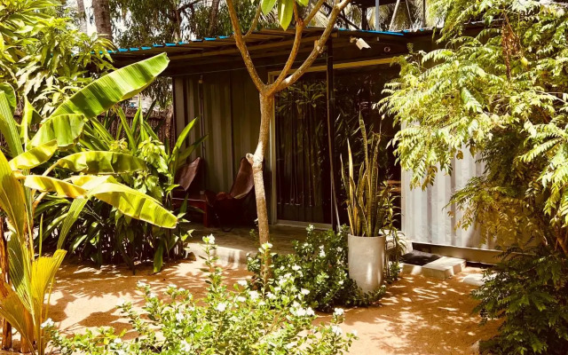 Little Lagoon Hostel