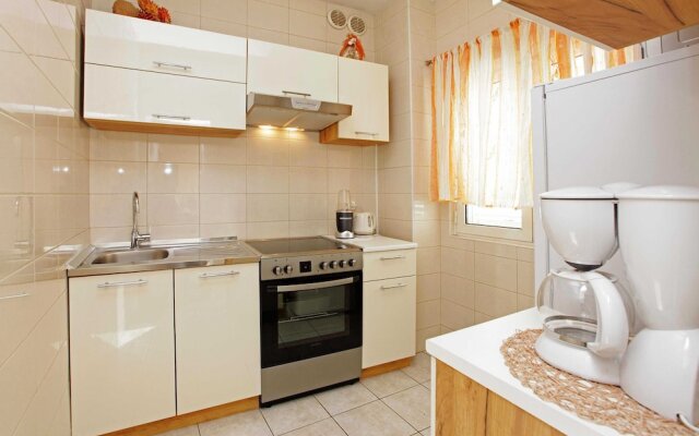 Sunshine Apartment Doda