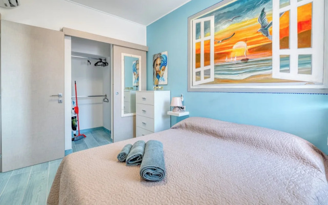 Merlo E - town center & private parking