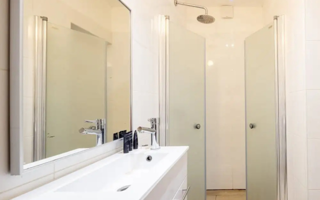 Heart of TLV-Modern wBalcony- 3BD & 3BR