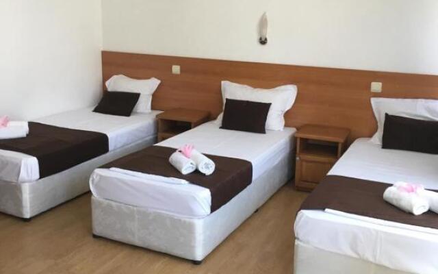 Dreams Family Hotel