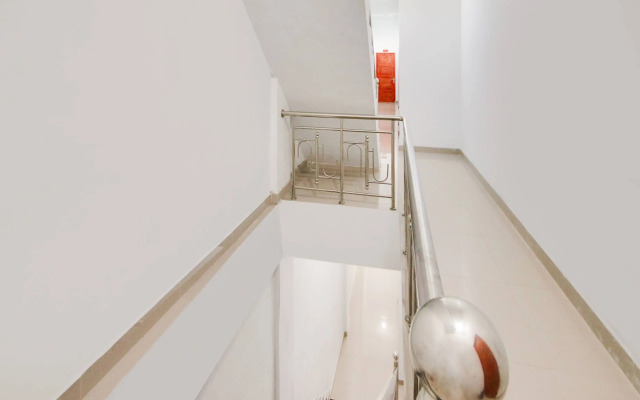 Shinta Guesthouse by OYO Rooms