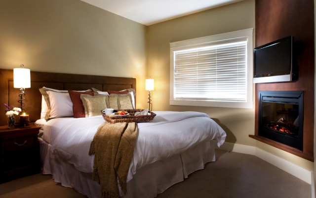 Bellstar Suites at Solara Resort