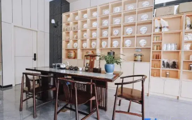 Lincang Yunjing Hotel (Lincang No.1 High School Yicheng Experimental School)