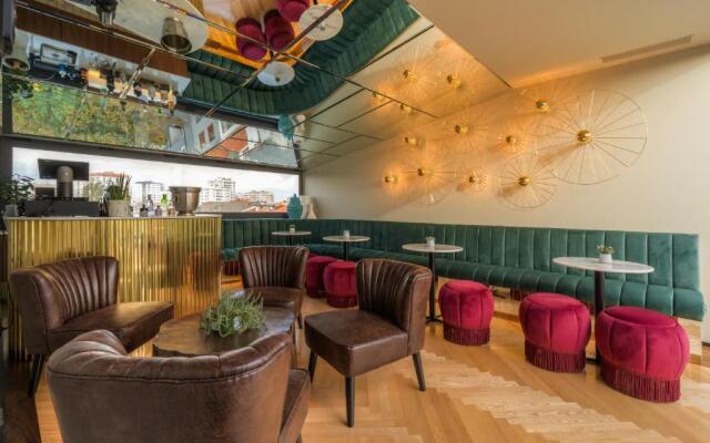 The Convo Porto Hotel & Apartment