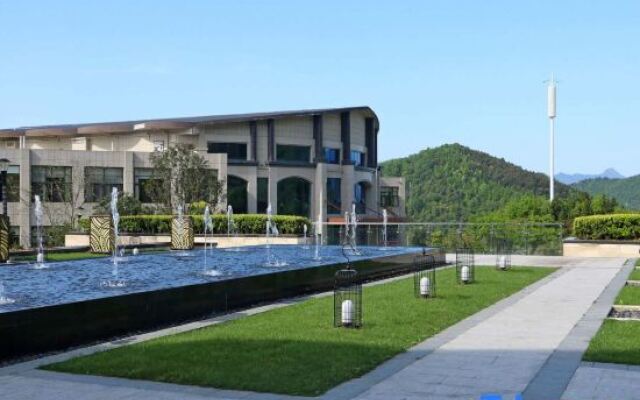 Xiuhe Hot Spring Holiday Hotel