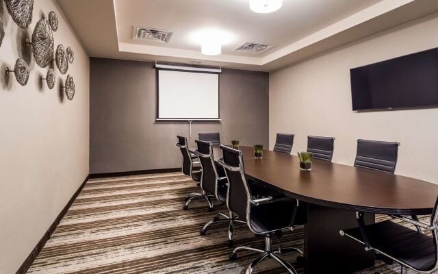 Best Western Plus Philadelphia-Pennsauken Hotel