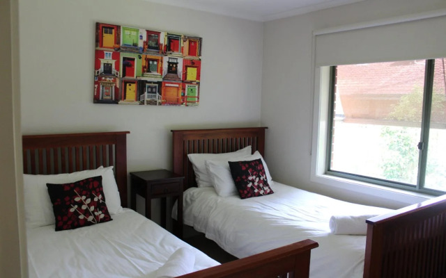 Australian Home Away Ringwood At Bardia