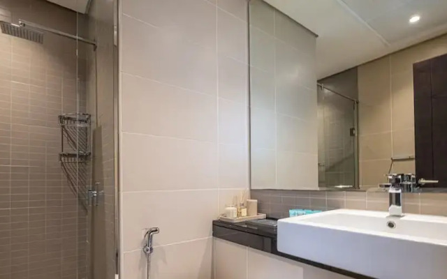 LUX  The Silverene Marina View Suite 4