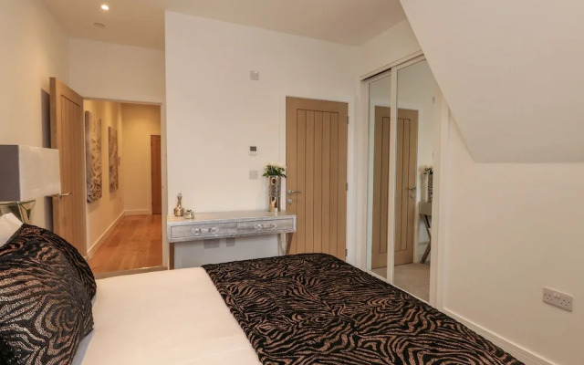 Harbourside Haven Penthouse 1