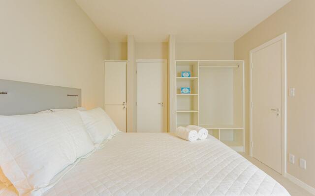 VT05 Maravilhoso Quarto e Sala a 300m da Praia