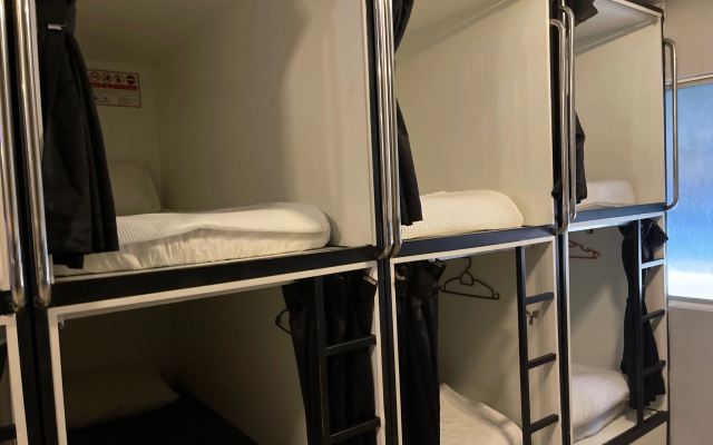 Oyo 91036 J Capsule Hotel @ Jalan Bukit Bintang – Guest Rooms – Kuala Lumpur
