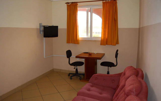Kunta Kinte Hotel