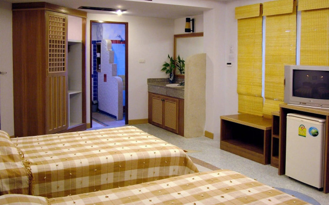 Phranang Place Hotel