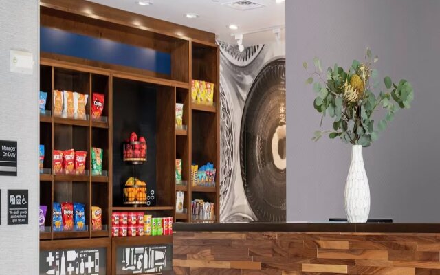 Hampton Inn & Suites Ruskin I-75