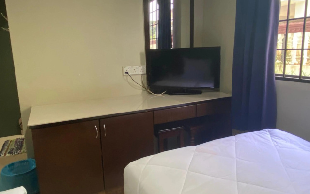 Hotel O Gold Hill Hotel – Guest Rooms – Jerantut