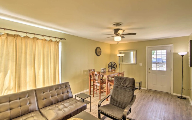 Royal Oak Hideaway: 15 Mi to Downtown Detroit!