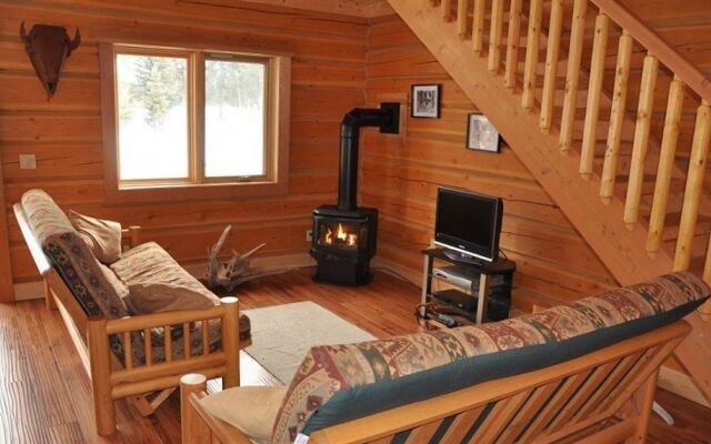 Kicking Horse Kabins