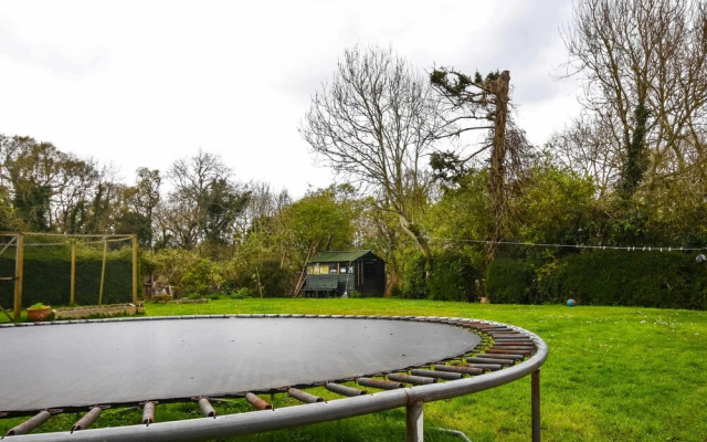 Rural Family Home, 5 Minutes From Clifton Village
