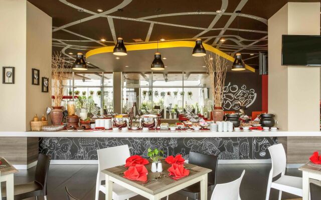 ibis Surabaya City Center