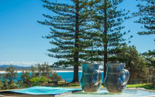 Perfectly Positioned Beachfront Apartment - Unit 6