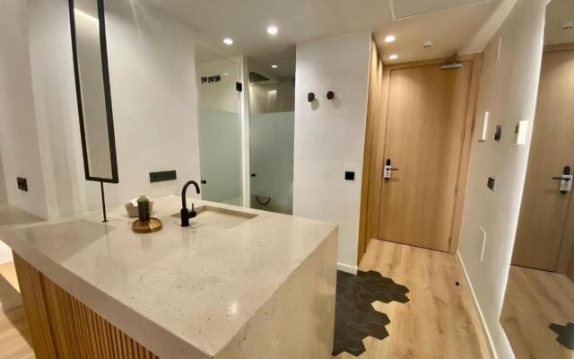 S Estancia Suites
