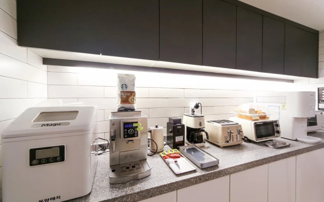 Busan Daeyeondong Hotel Bosco