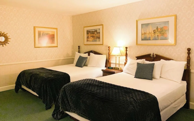 Cedar Crest Inn