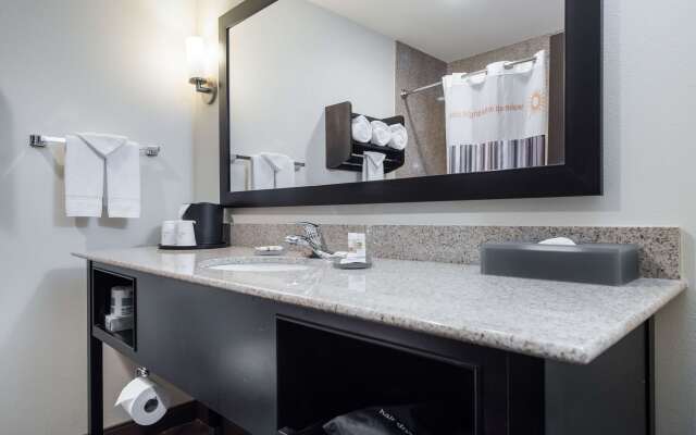 La Quinta Inn & Suites by Wyndham Auburn