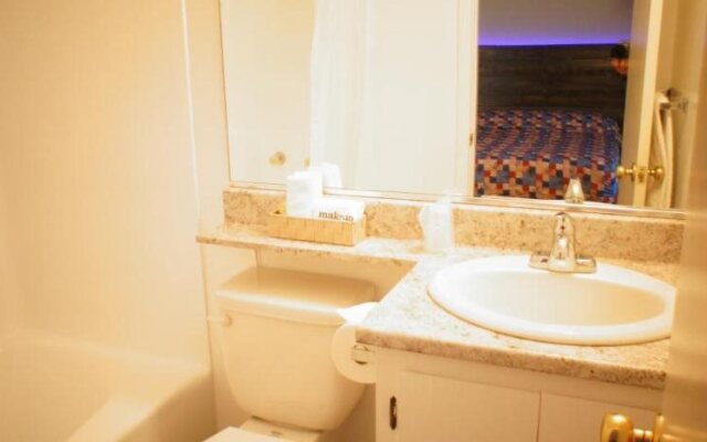 Silverwood Inn & Suites