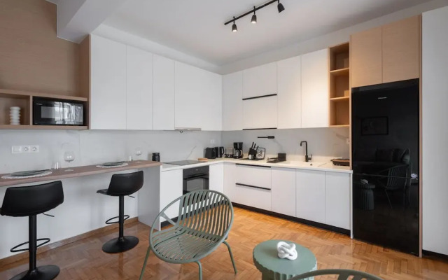 LIV - Seaside Getaway in Glyfada